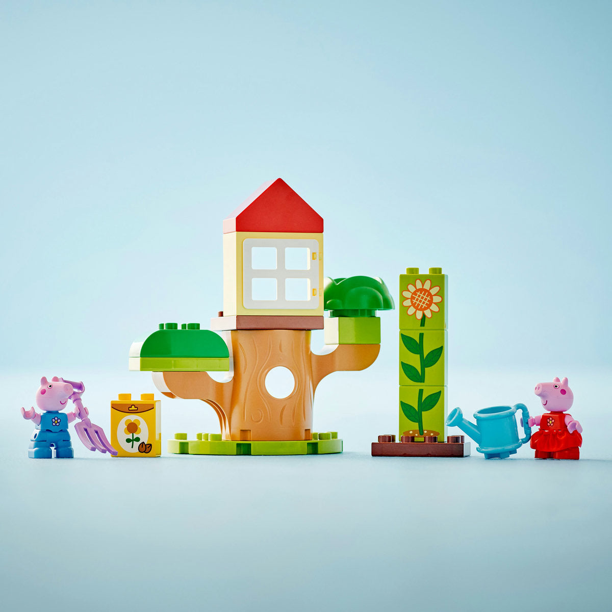 PURCELUSA PEPPA: GRADINA SI CASA DIN COPAC - LEGO DUPLO (10431)