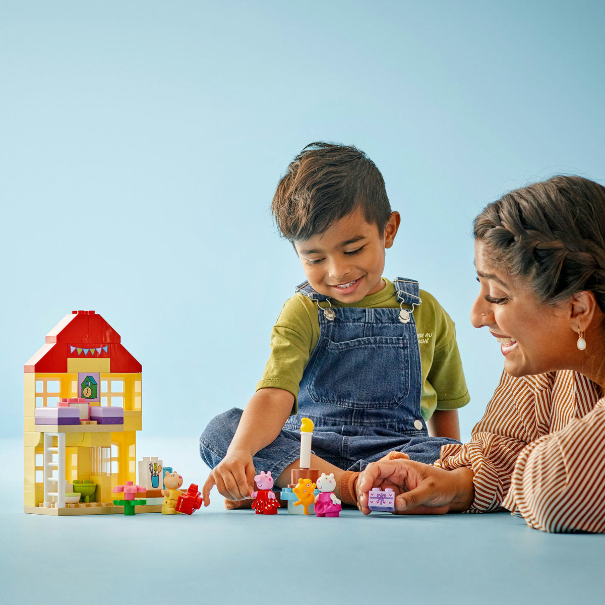 PURCELUSA PEPPA SI CASA ANIVERSARA - LEGO DUPLO (10433)