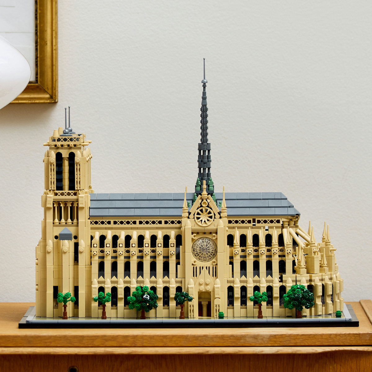 NOTRE-DAME DE PARIS - LEGO ARCHITECTURE (21061)