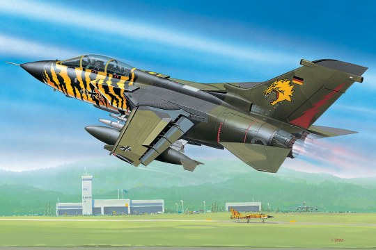 AEROMODEL TORNADO ECR - REVELL (RV04048)