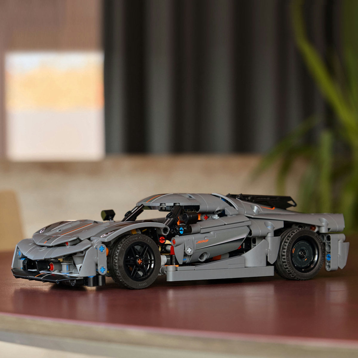 HIPERMASINA KOENIGSEGG JESKO GRI ABSOLUT - LEGO TECHNIC (42173)