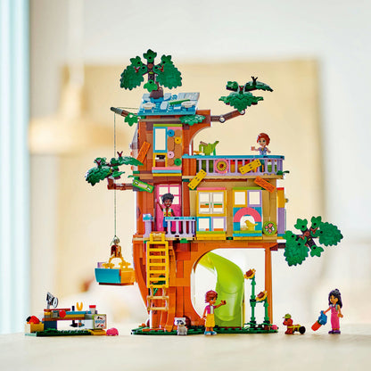 MOMENTE CU PRIETENII LA CASA DIN COPAC - LEGO FRIENDS (42652)