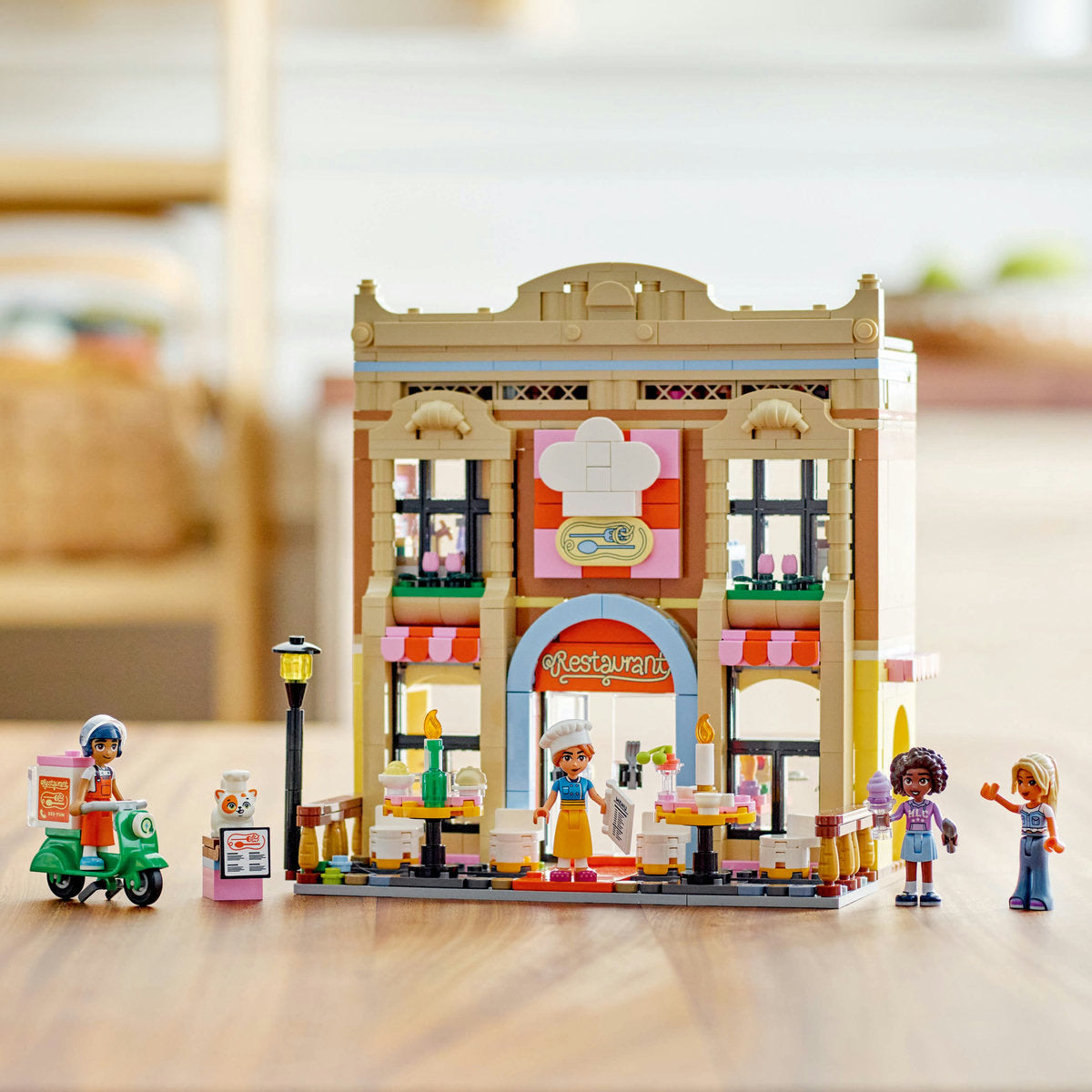 RESTAURANT SI SCOALA DE GASTRONOMIE - LEGO FRIENDS (42655)