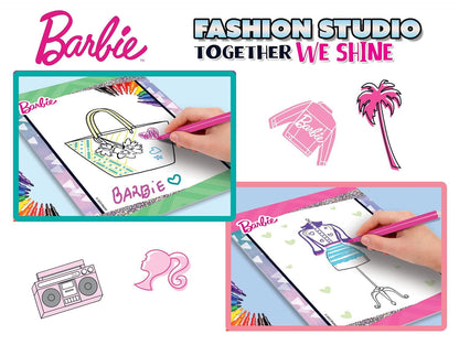 SET DE COLORAT CU ACTIVITATI BARBIE - FASHION STUDIO - LISCIANI (L12808)