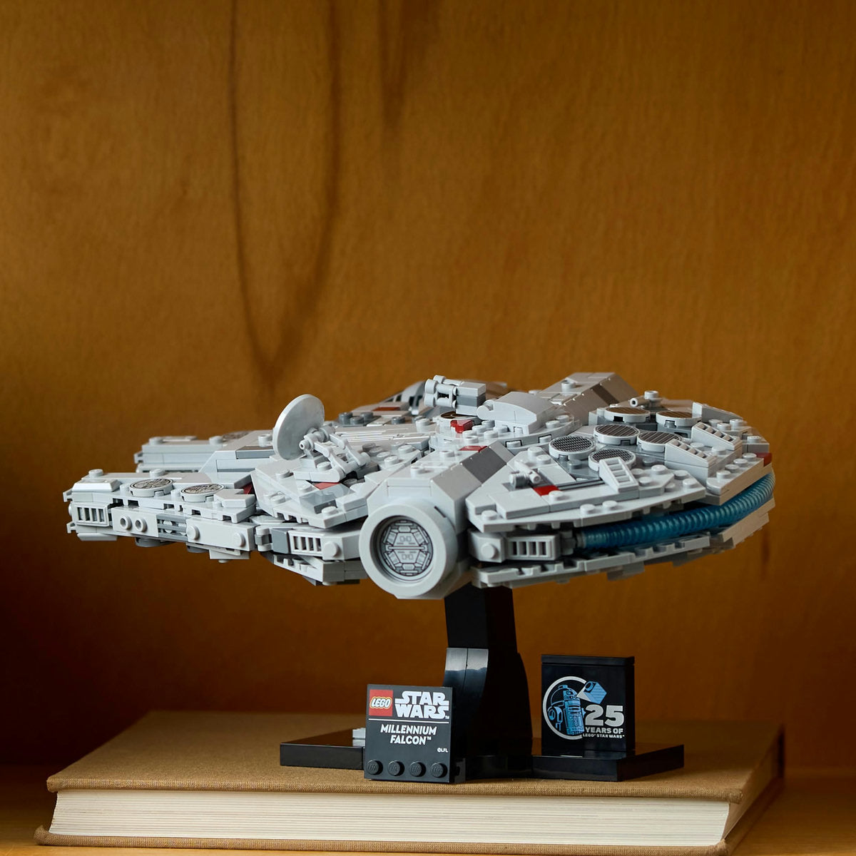 MILLENNIUM FALCON™ - LEGO STAR WARS (75375)