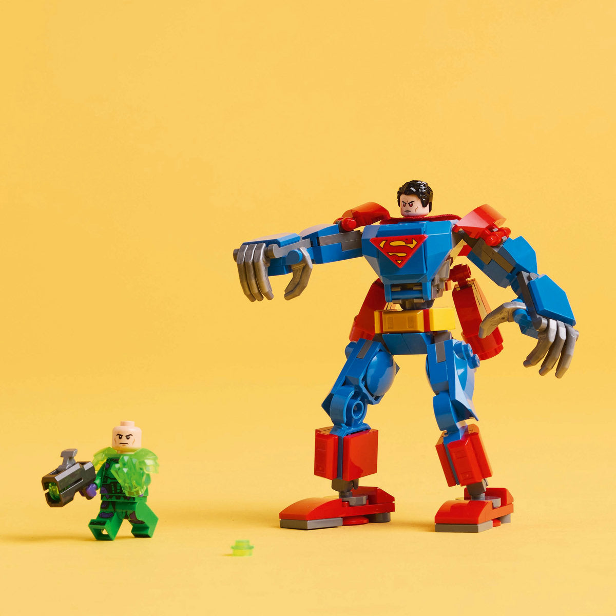 ROBOTUL LUI SUPERMAN™ VS LEX LUTHOR™ - LEGO DC SUPER HEROES (76302)