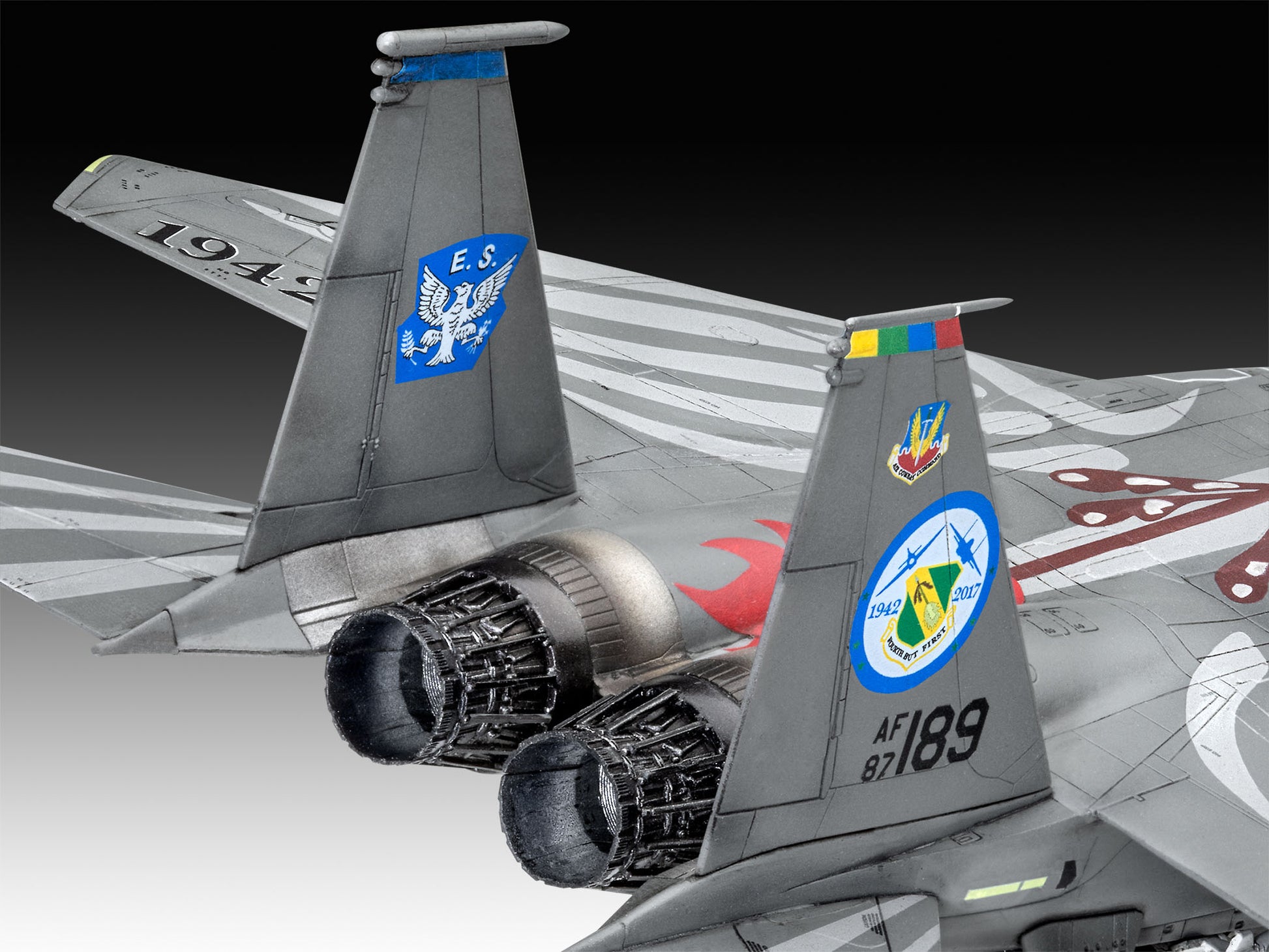 AVION F15E STRIKE EAGLE - REVELL (RV03841) - Libelula Vesela - Jucarii