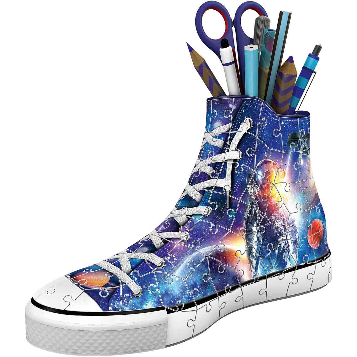 PUZZLE 3D SUPORT PIXURI SNEAKER ASTRONAUT, 108 PIESE - RAVENSBURGER (RVS3D11251) - Libelula Vesela - Jucarii